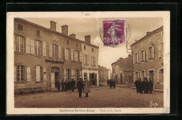 CPA Castelnau-Rivière-Basse, Place De La Mairie  - Castelnau Riviere Basse