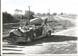 Grande Photo - Voiture Accidentée Au Maroc En 1958 - Cars