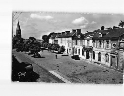 CREULLY : Place Du Marché - état - Sonstige & Ohne Zuordnung