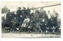 Carte Photo Originale Militaria - " Eclopés De La Campagne 1914"  Blessés De Guerre - Groupe De Soldats - Bourges - Guerre 1914-18