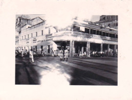 Photo Originale 1953-  Militaria - Inde - Escale A Calcutta ( Kolkata )- Princess Grand - La Police Au 1er Rang - Krieg, Militär