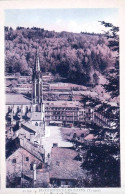 88 - Vosges -  PLOMBIERES Les BAINS -  La Place De L'église - Plombieres Les Bains