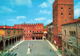ITALIE - Verona - Vue Sur La Place Des Seigneurs - Animé - Vue Générale - Carte Postale Ancienne - Verona