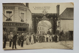 Cavalcade De BRETEUIL - Rue Du Fourneau, Pavoisée (animée, épicerie H. LEROUX, Maison Fondée En 1810) - Breteuil