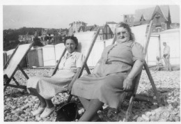 Photographie Vintage Photo Snapshot Transat Plage Galets Le Havre  - Orte
