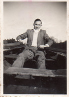 Photographie Vintage Photo Snapshot Barque Rame Rameur Bateau - Autres & Non Classés