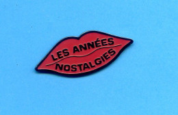Rare Pins Bouche Les Annees Nostalgies E178 - Musique