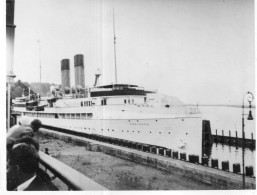 Photographie Vintage Photo Snapshot Paquebot Transatlantique Bateau Boat - Barche