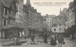 CARTE POSTALE ORIGINALE ANCIENNE : LISIEUX  LA PLACE VICTOR HUGO LE MARCHE A LA POTERIE ANIMEE CALVADOS (14) - Lisieux