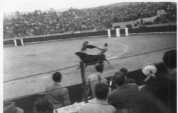Photographie Vintage Photo Snapshot Figueras Corrida Avril 1954 Torero - Other & Unclassified