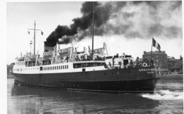 Photographie Vintage Photo Snapshot L'Arromanches Bateau Boat Dieppe - Boten