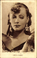 CPA Schauspielerin Greta Garbo, Portrait, Ohrschmuck - Actores