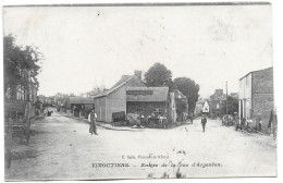 CPA 61  VIMOUTIERS ENTREE DE LA RUE D ARGENTAN  ** ATELIER DE MACHINES AGRICOLES ** TAMPON SALLE EDITEUR ** - Vimoutiers