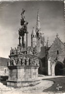 - 29 - PLOUGONVEN (Finistère) - L'ensemble Du Calvaire De 1554. L'église Et Son éléphant - Scan Verso - - Other & Unclassified