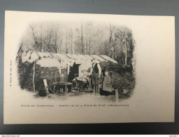 Hutte De Charbonnier. Carrefour De La Fleur En Forêt D'ERMENONVILLE 60 - Ermenonville