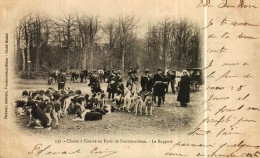 CPA   (77)      FONTAINEBLEAU   La Chasse à Courre En Forêt   -  Le Rapport - Fontainebleau