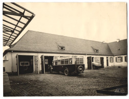 Fotografie Jak. Fritz, Kusel, Ansicht Kusel, Bus MAN Der Reichspost Im Depot - Postamt Zu Kusel  - Lugares