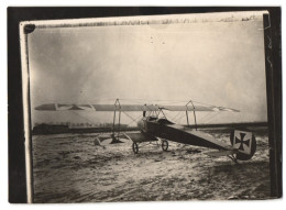 Fotografie 1.WK, Jasta Flugzeug Doppeldecker Der Deutschen Luftstreitkräfte Im Winter  - Krieg, Militär