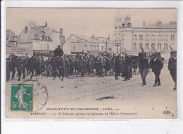 EPERNAY: Révolution En Champagne 1911, 15e Chasseurs Gardant Les Bâtiments De L'union Champenois - Très Bon état - Epernay