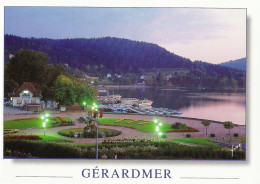 *CPM - 88 - GERARDMER - L'Esplanade Et Les Embarcadères à La Tombée De La Nuit - Gerardmer