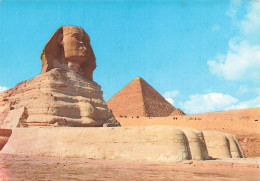 EGYPTE - Giza - The Great Sphinx And The Pyramid Of Cheos - Carte Postale - Gizeh