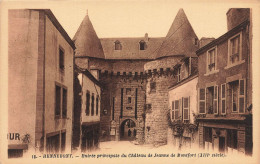 Hennebont * Rue Et Entrée Principale Du Château De Jeanne De Montfort - Hennebont