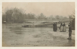 Neuilly Sur Seine * Carte Photo * Au Pont * Inondations Crue - Neuilly Sur Seine