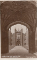 London, Hampton Court Palace, Clock Court Gateway Ngl #F1702 - Other & Unclassified