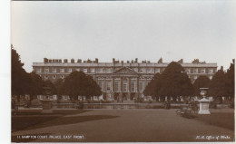 London, Hampton Court Palace, East Front Ngl #F1101 - Sonstige & Ohne Zuordnung