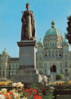 Victoria, B.C., Statue Of Queen Victoria Ngl #F1700 - Unclassified