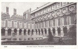 London, Hampton Court Palace, Fountain Court Ngl #F2736 - Otros & Sin Clasificación