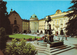 AUTRICHE - Innsbruck - Alpenstadt Innsbruck - Leopoldsbrunnen Mit Hofburg Und Hofkirche - Carte Postale - Innsbruck