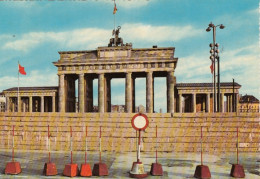 Berlin, Brandenburger Tor Nach Dem 13.08.1961 Ngl #F7212 - Otros & Sin Clasificación