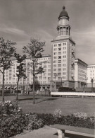 Berlin, Am Frankfurter Tor In Der Karl-Marx-Allee Ngl #F7319 - Andere & Zonder Classificatie