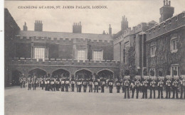 London, Changing Guards, St.James Palace Ngl #F9550 - Autres & Non Classés