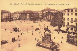 Lille * La Place De La République Et Faidherbe * Vue D'ensemble Sur La Préfecture - Lille