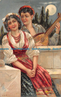 R116769 Old Postcard. Two Women Playing Guitar - Monde