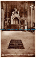 R116784 The Unknown Warriors Grave. Westminster Abbey. London. Valentine. RP - Sonstige & Ohne Zuordnung