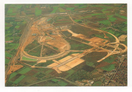 EURO TUNNEL - LE TERMINAL DE CALAIS , QUI S'ÉTEND SUR 700 HECTARES ET SUR LEQUEL SERA CONSTRUIT UN PARC - Trains