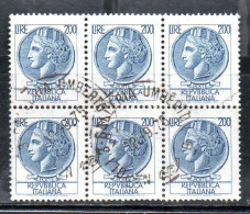 ITALIA REPUBBLICA ITALY REPUBLIC 1968 - 1976 SIRACUSANA TURRITA STELLE STARS LIRE 200 BLOCCO USATO BLOCK USED OBLITERE' - 1961-70: Used