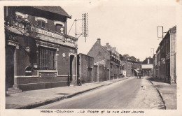 HERSIN - COUPIGNY  -  PAS DE CALAIS  -  (62)  -  CPA  -  LA  POSTE  ET  LA  RUE  JEAN  JAURES  -  CLICHE  INEDIT. - Otros & Sin Clasificación