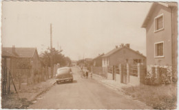 Seine  Saint Denis : VILLEPINTE : Avenue  Barbes , 1956 , Voiture - Villepinte