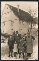 Foto-AK Unterschlechtbach, Gehöft Robert Pöhl, Eigentümerfamilie  - Autres & Non Classés