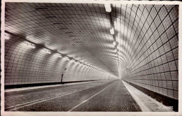 LYON     ( RHONE )    INTERIEUR DU NOUVEAU TUNNEL ROUTIER SOUS LA COLLINE DE LA CROIX-ROUSSE - Other & Unclassified