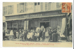 CPA Grands Magasins Jorry Prieur - Troyes - Vue Des Magasins De La Succursale De Tonnerre (89) - Tonnerre