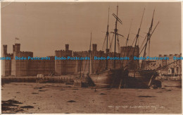 R116895 Low Tide. Carnarvon Castle. Judges Ltd. No 1970. RP. 1958 - Wereld