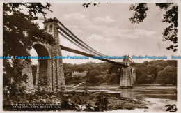 R117062 The Menai Suspension Bridge From Anglesey Bangor. N. W. RP - Wereld