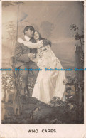 R117182 Who Cares. Woman And Man. Bamforth. 1906 - Wereld