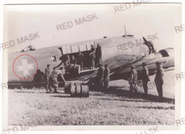 RO 97 - 19059 Romanian Plane Transporting Fuels ( 18/13 Cm ) - Old Press Photo - 1942 - Guerra, Militares