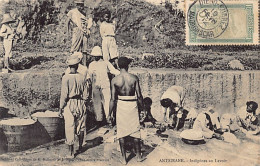 Madagascar - ANTSIRABÉ - Indigènes Au Lavoir - Ed. E. Dalberto & J. Noca - Madagascar